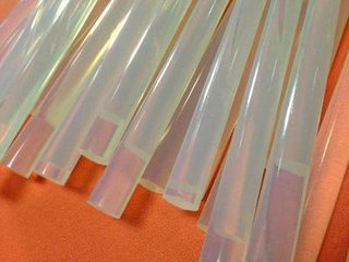 熱熔膠的優(yōu)勢(shì)是什么呢？